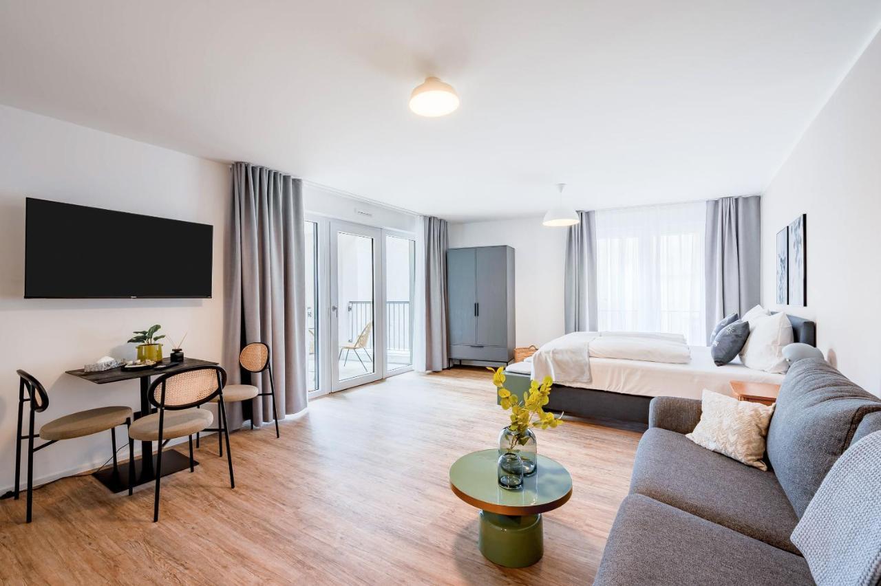 Limehome Metzingen Wilhelmstr Экстерьер фото