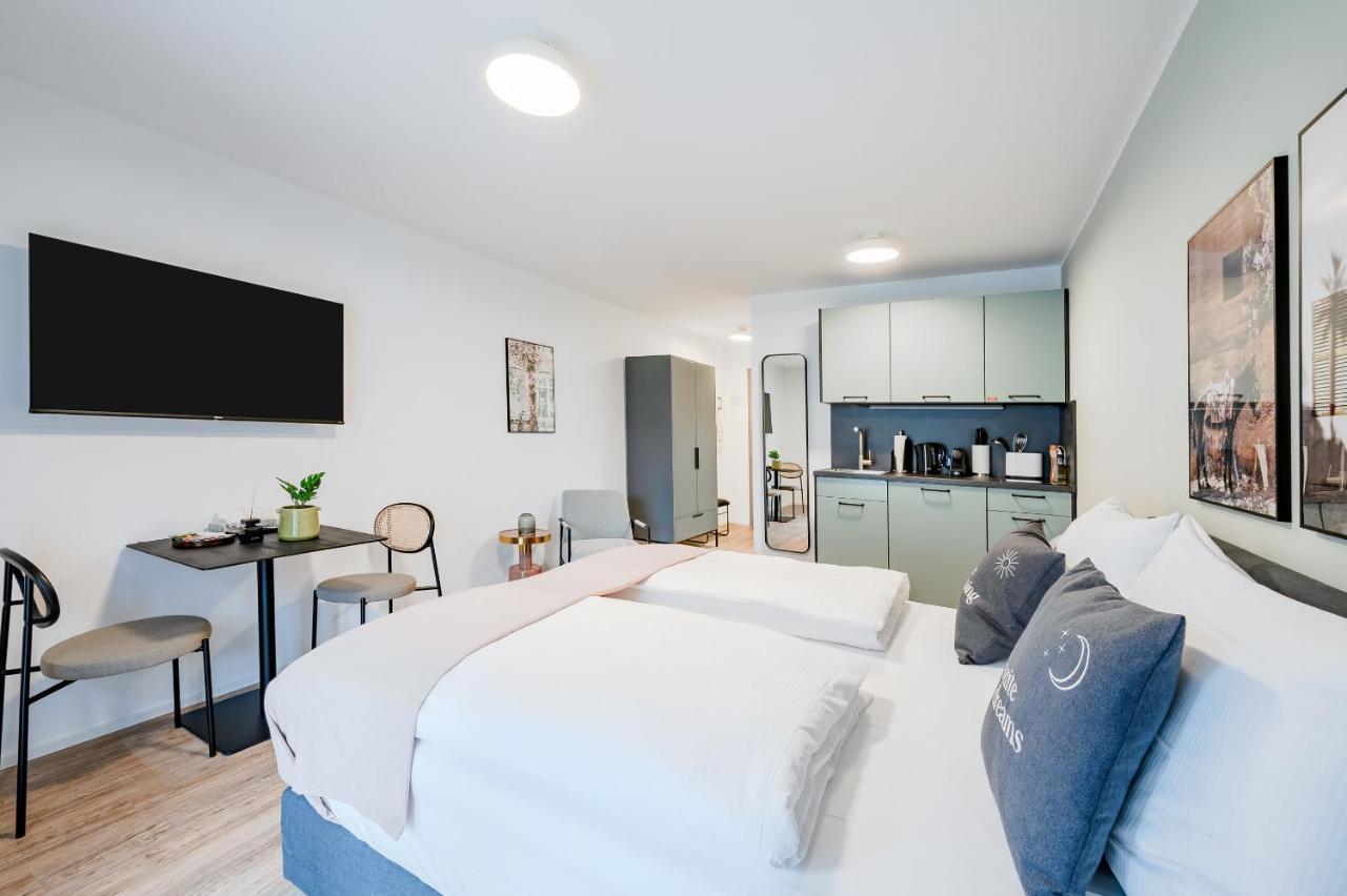 Limehome Metzingen Wilhelmstr Экстерьер фото